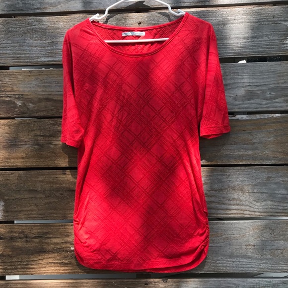 Maurices Women’s Size S Red Sheer Short Sleeve Top - Picture 3 of 5